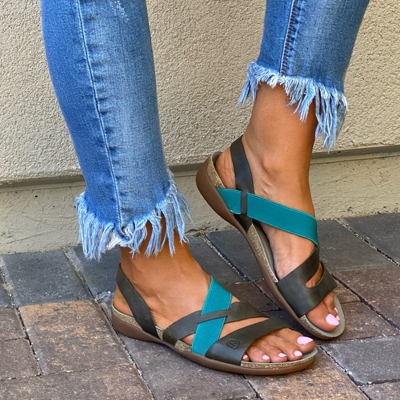 keen slingback sandals